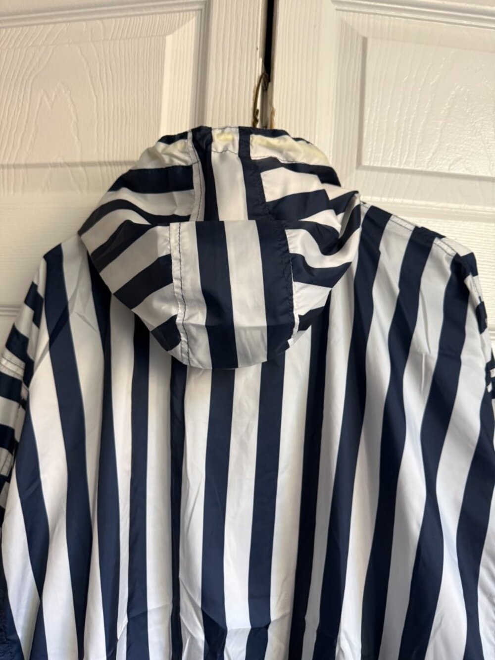 Drawstring jacket - Picture 9 of 11